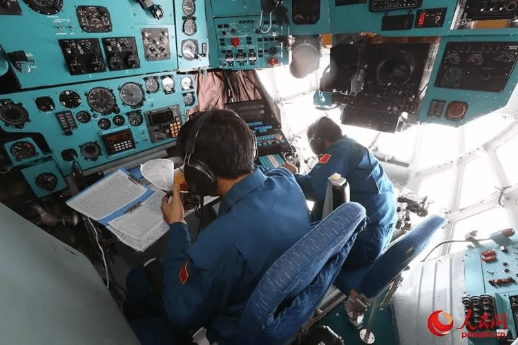 中仿空中领航模拟器训练系统